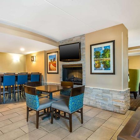 Comfort Inn & Suites East Hartford - Hartford Ngoại thất bức ảnh