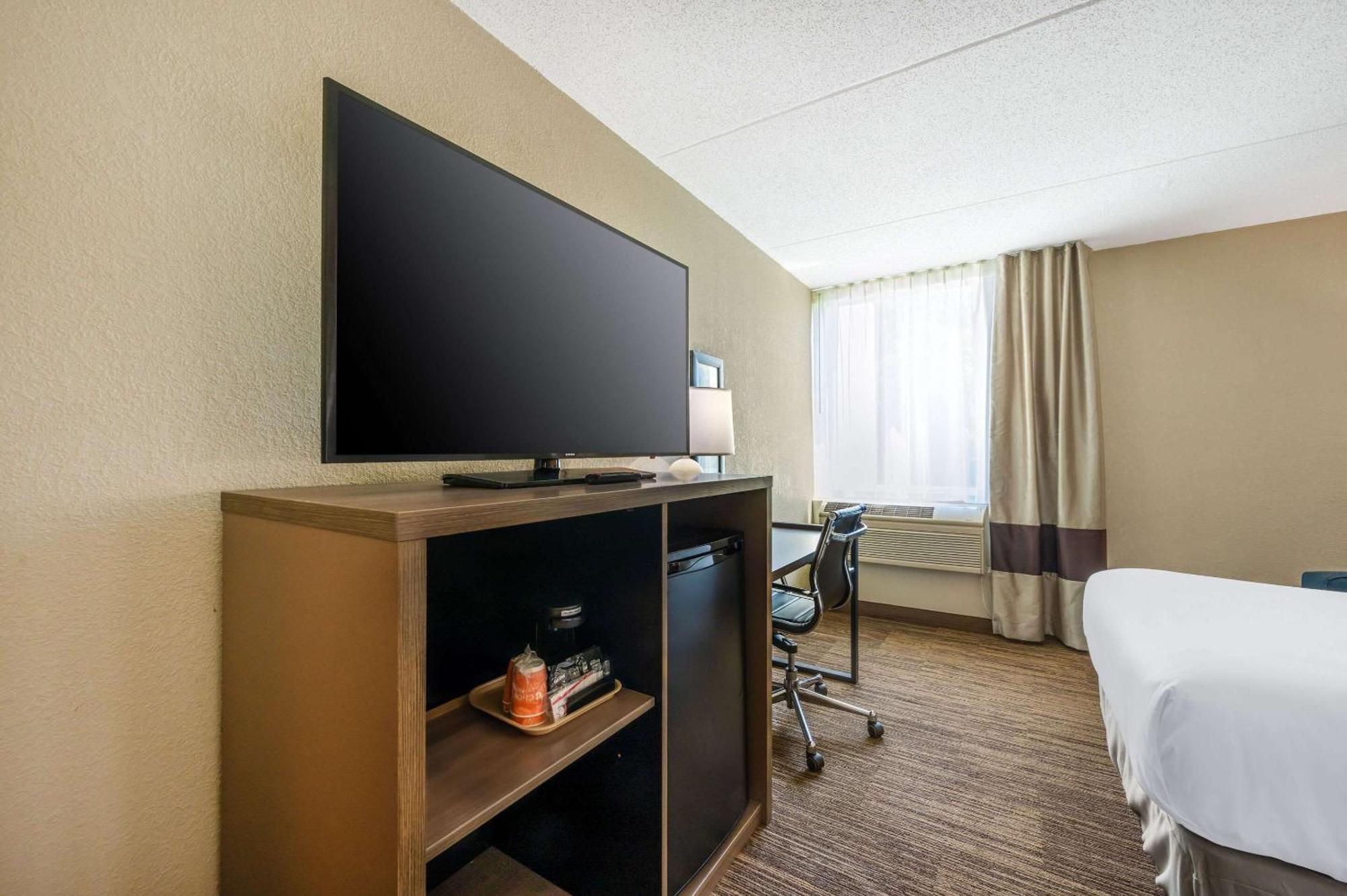 Comfort Inn & Suites East Hartford - Hartford Ngoại thất bức ảnh